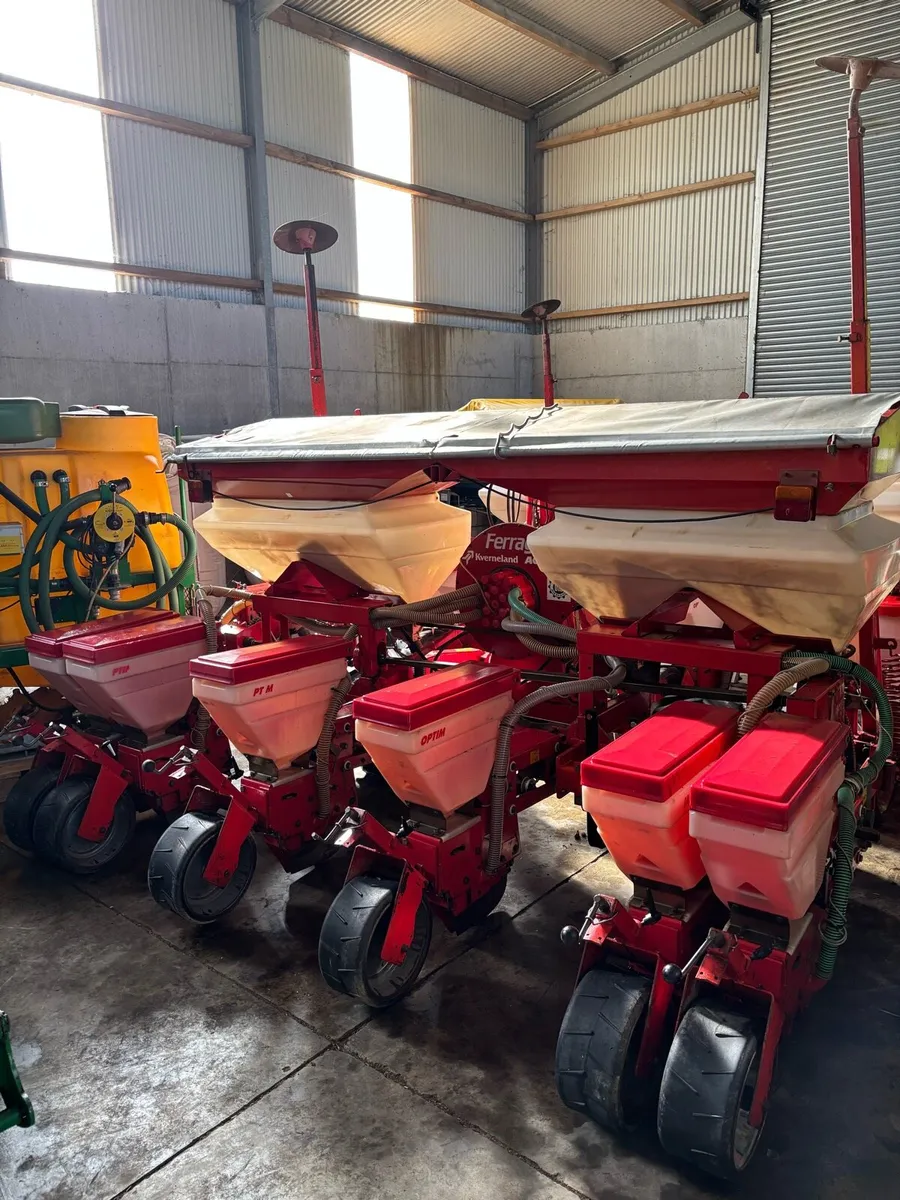 Maize planter - Image 1