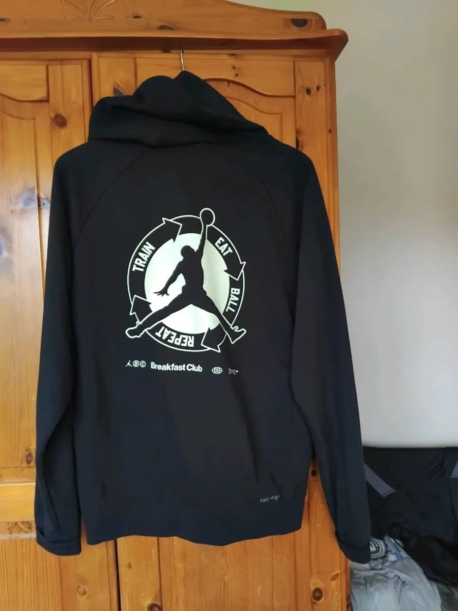Nike Air Jordan Hoodie. - Image 2