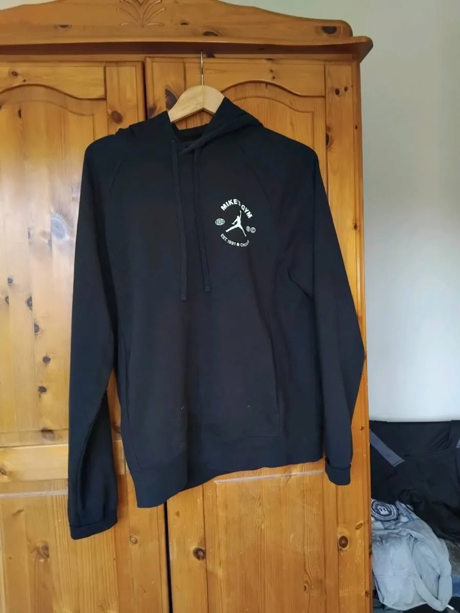 Nike Air Jordan Hoodie. - Image 3