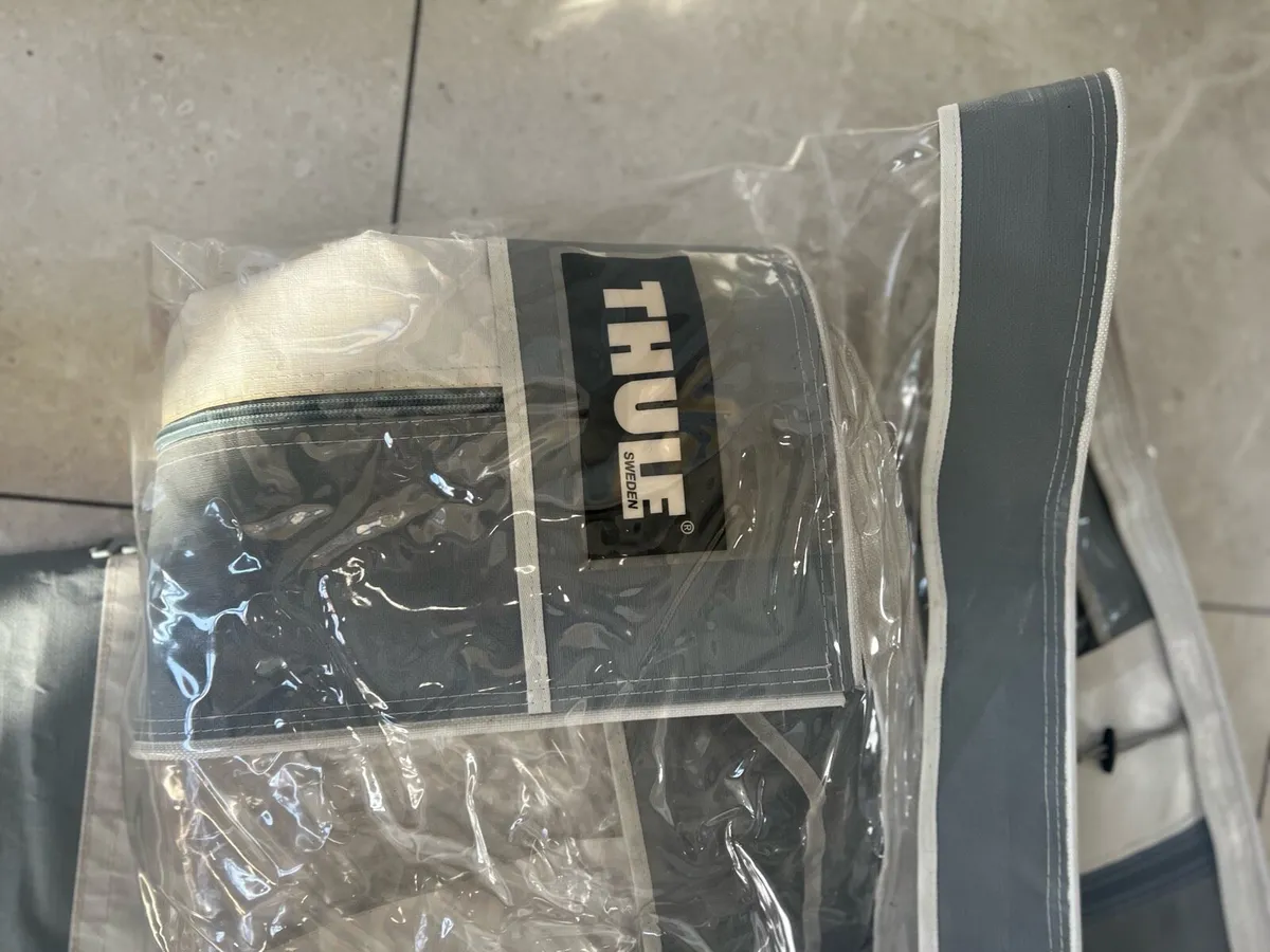 Thule camping cover - Image 1