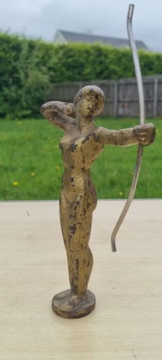 Art Deco Diana the Huntress - Image 4