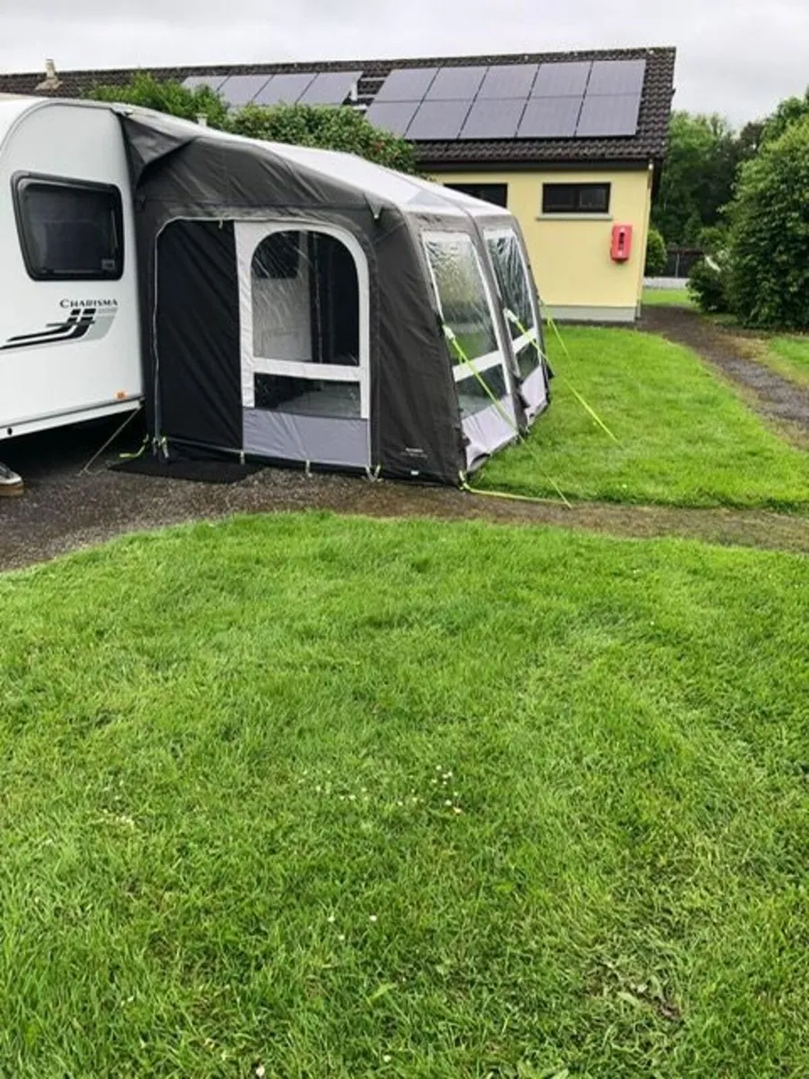 Swift Charisma 550 - Image 2