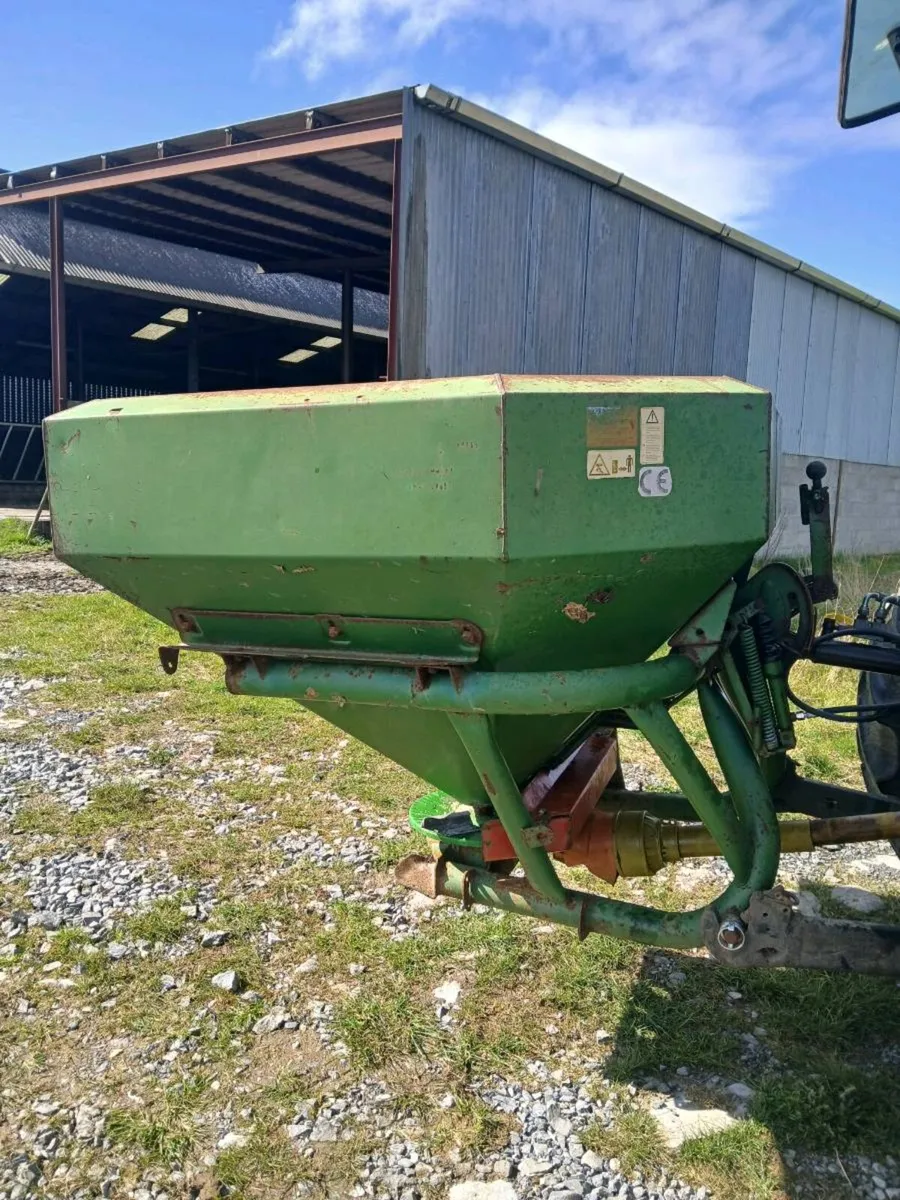 Amazone spreader - Image 1