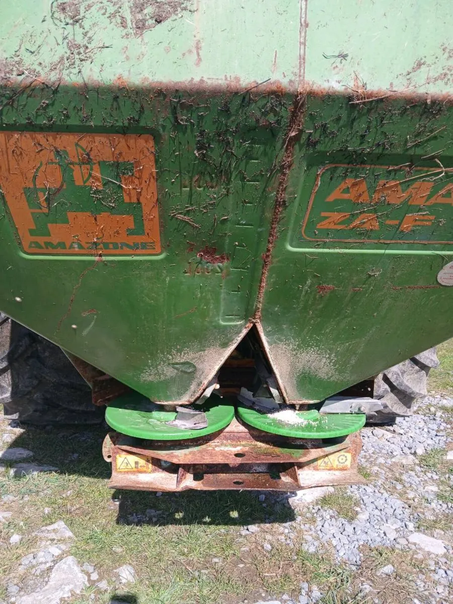 Amazone spreader - Image 3