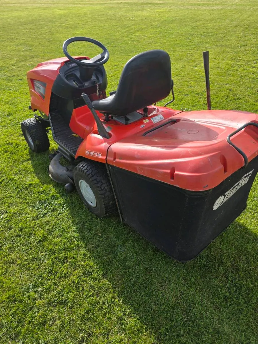 Ride on mower - Image 4