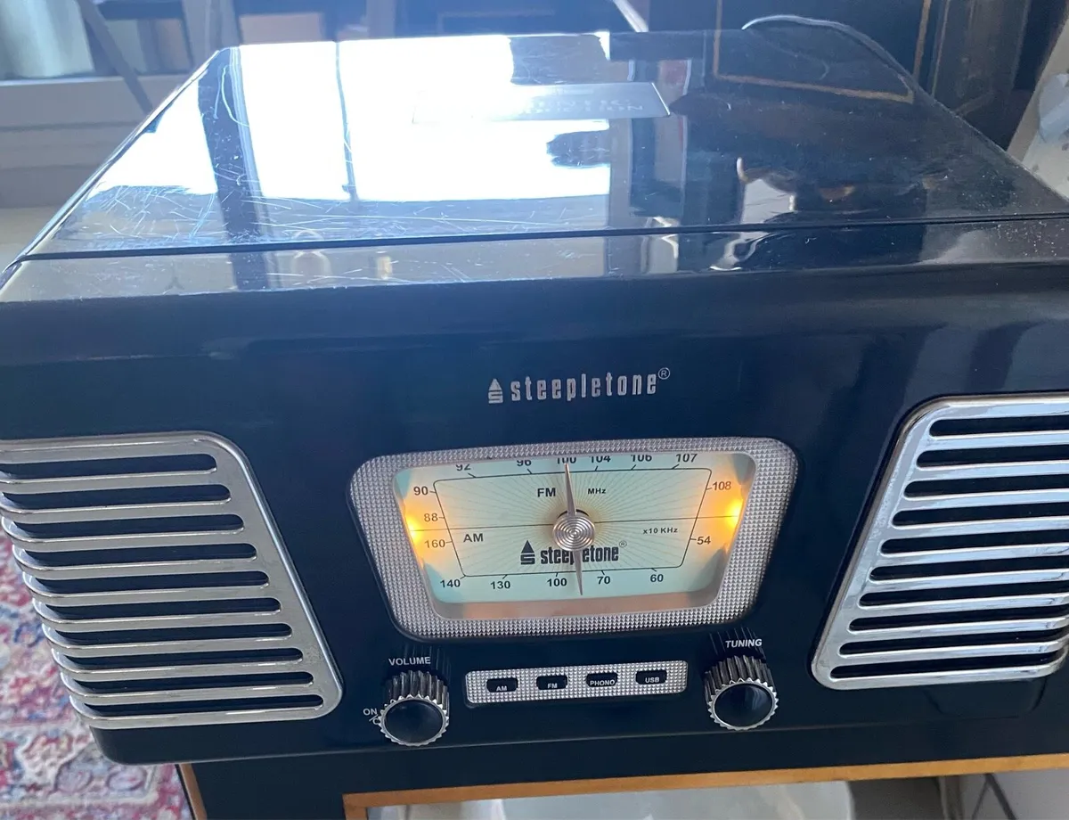 Steepletone USB Roxy 1 Record Player - Image 2