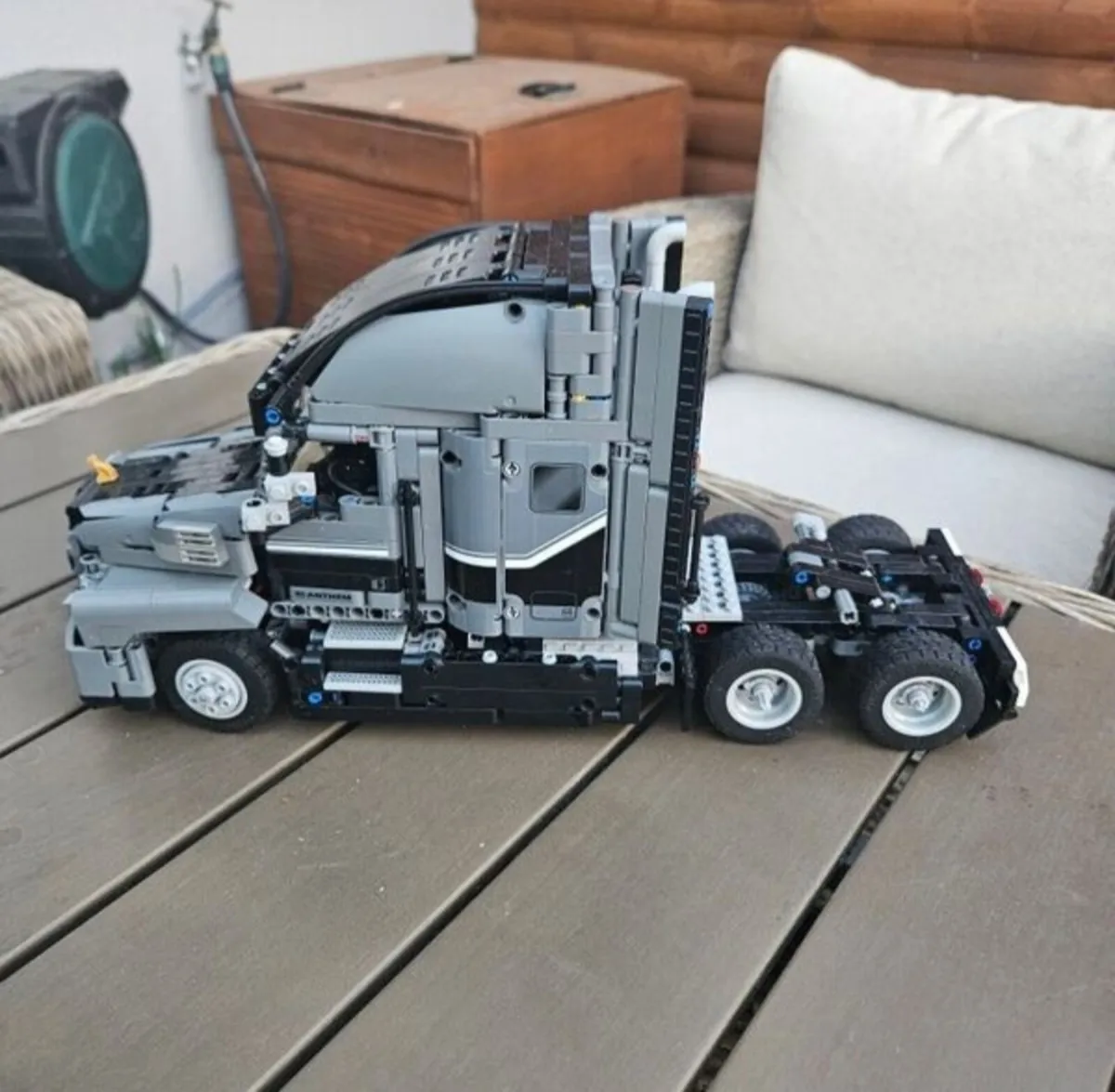 Lego Technic Model No. 42078 - Image 2