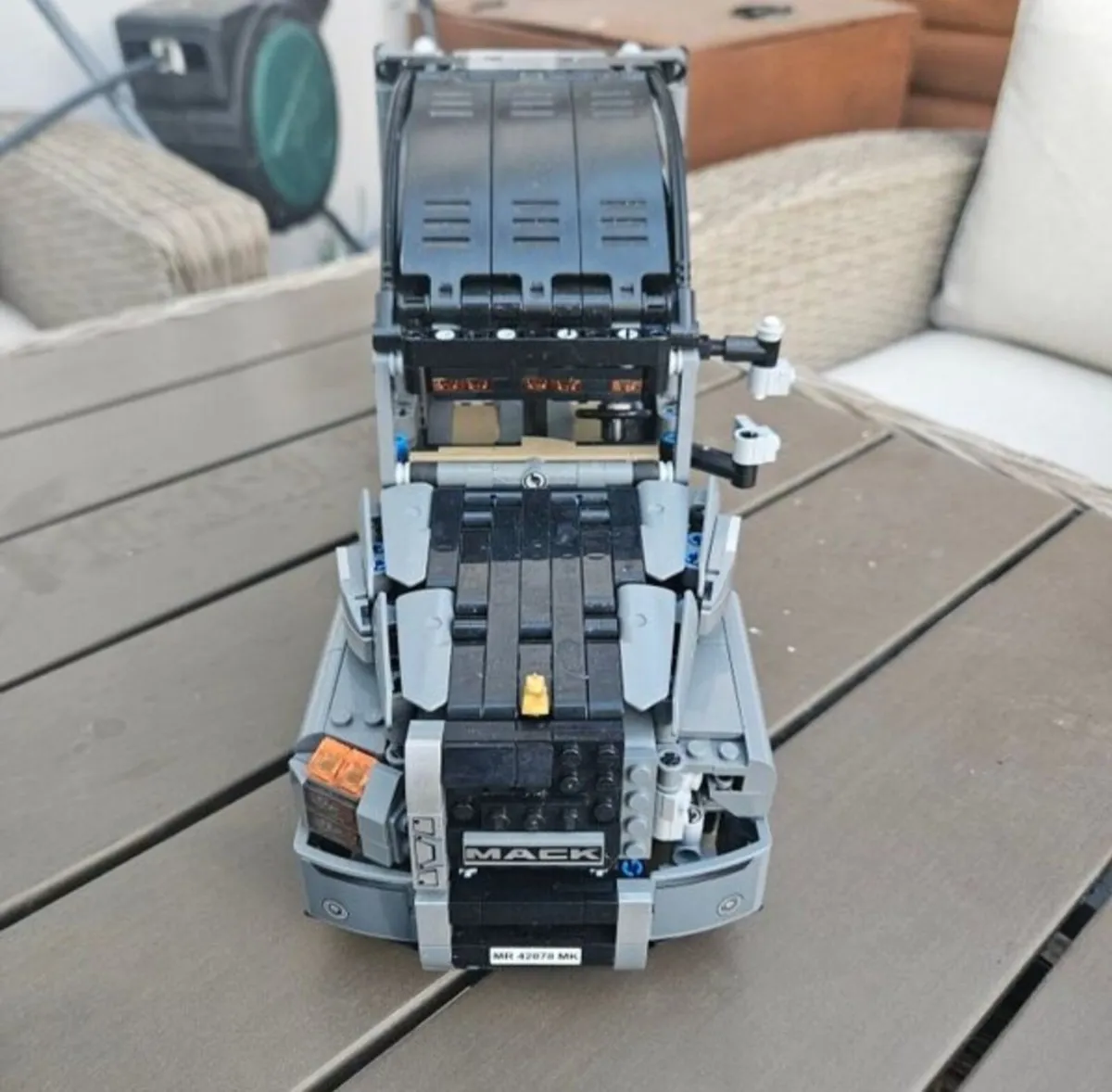 Lego Technic Model No. 42078 - Image 3