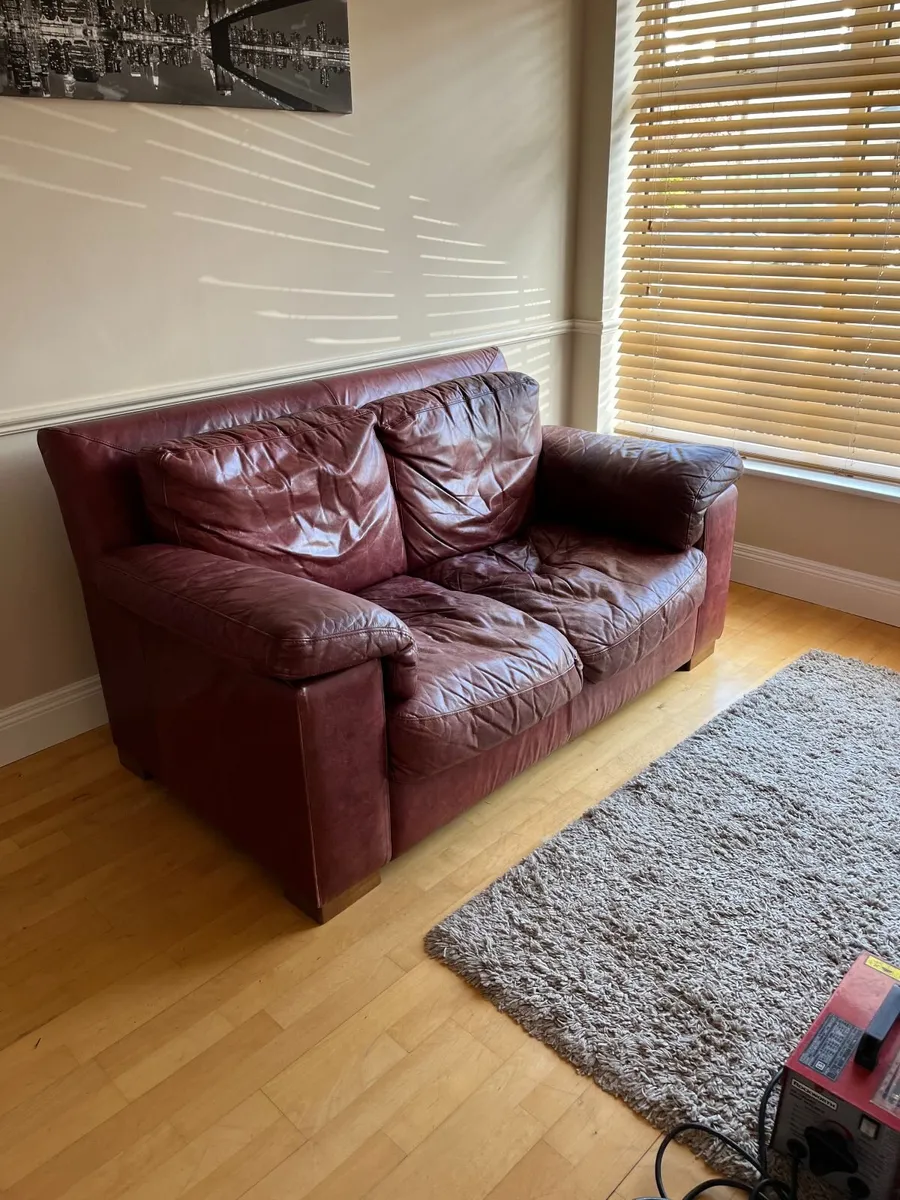 Two leather couches - Image 2
