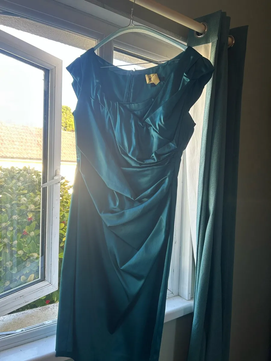 coast dress - Image 1