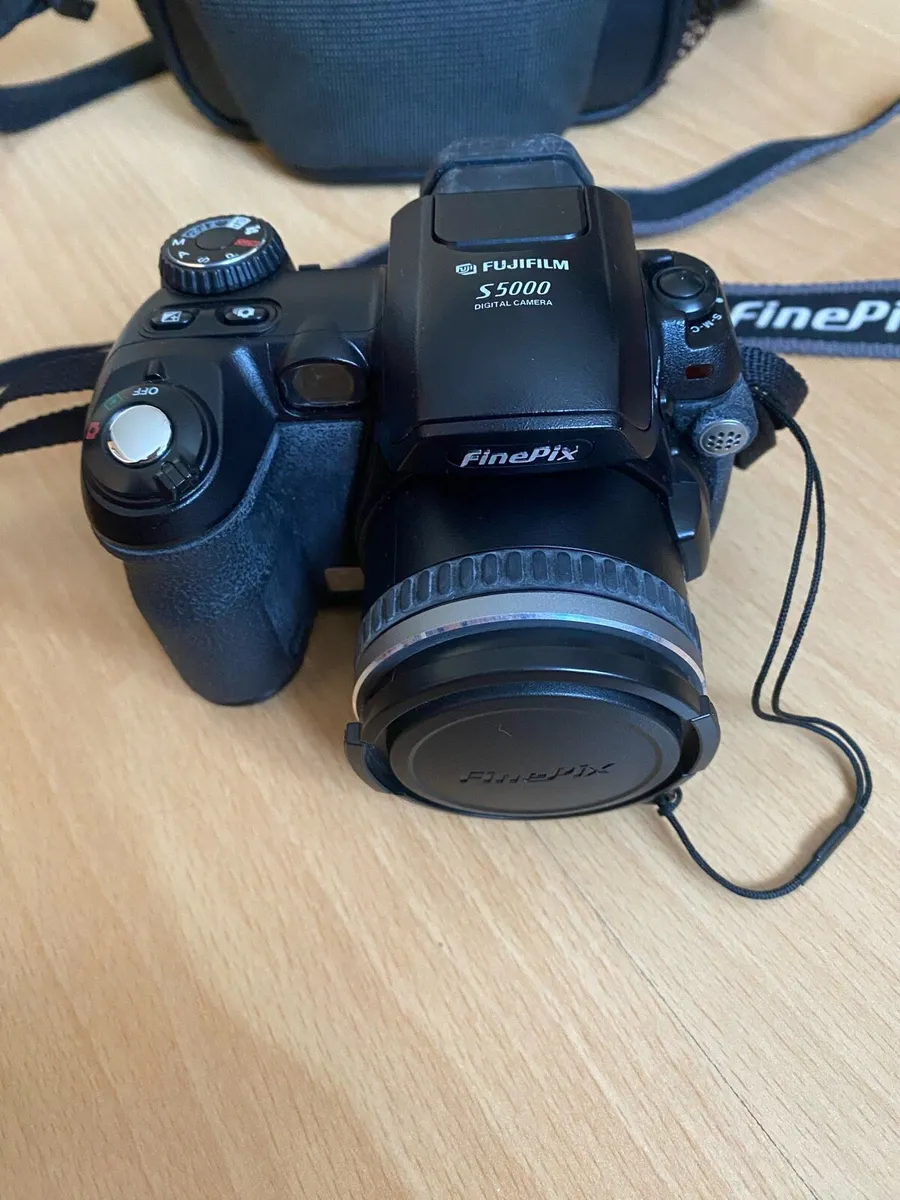 Fujifilm Finepix S5000 Digital Camera- As New - Image 1