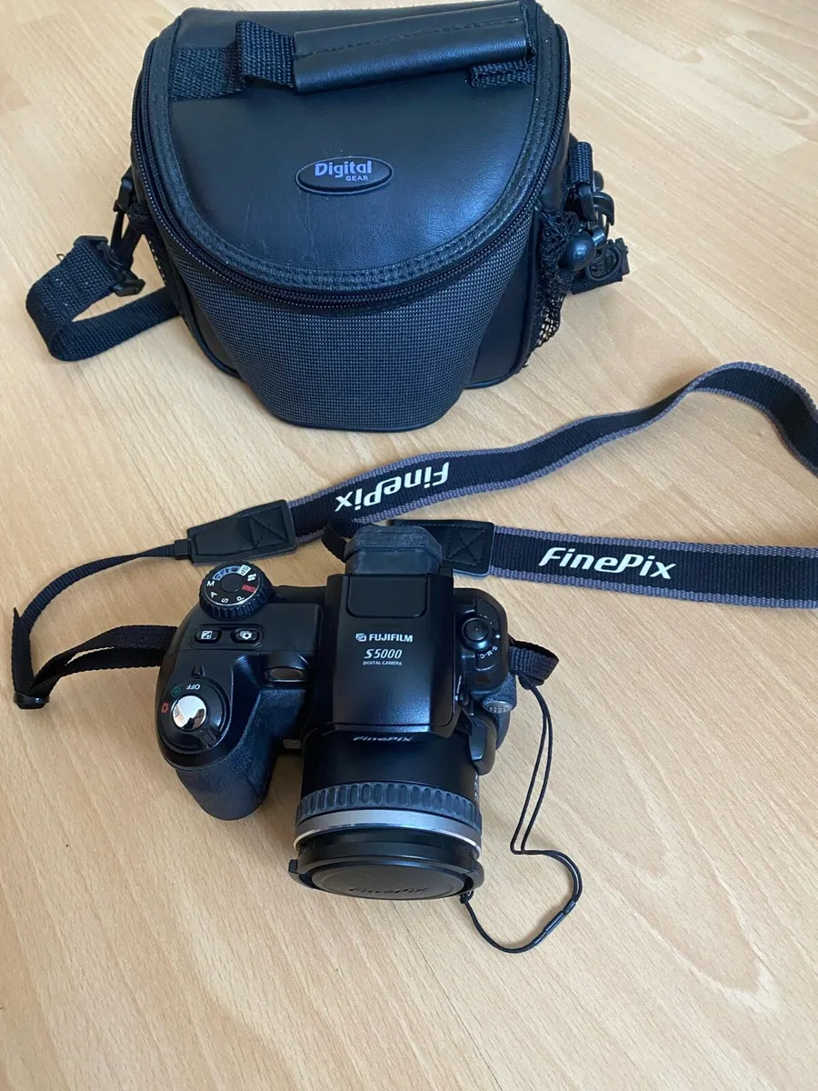 Fujifilm Finepix S5000 Digital Camera- As New - Image 2