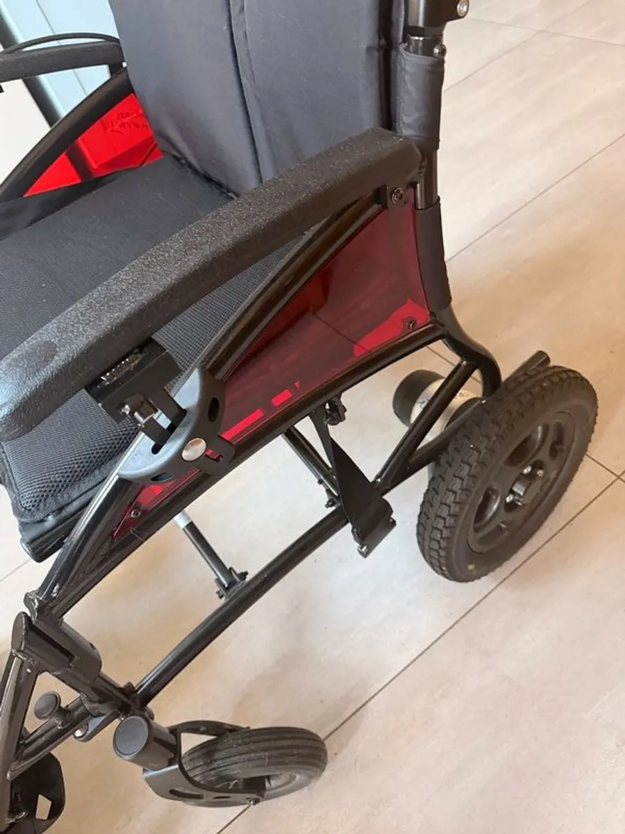 electric wheelchair - Image 4