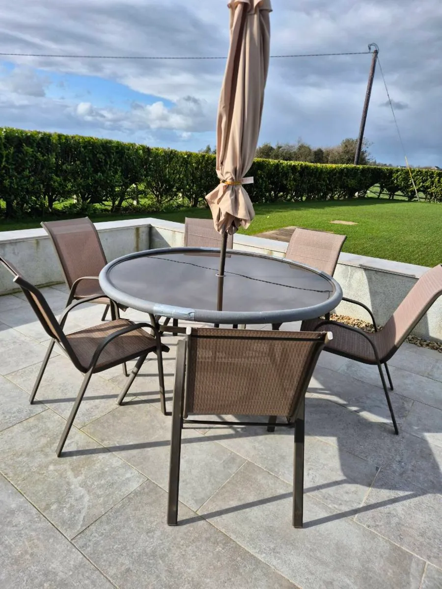 Garden patio table - Image 3