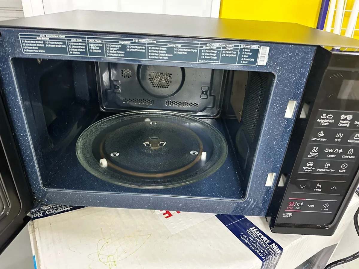 Microwave/Oven - Image 2