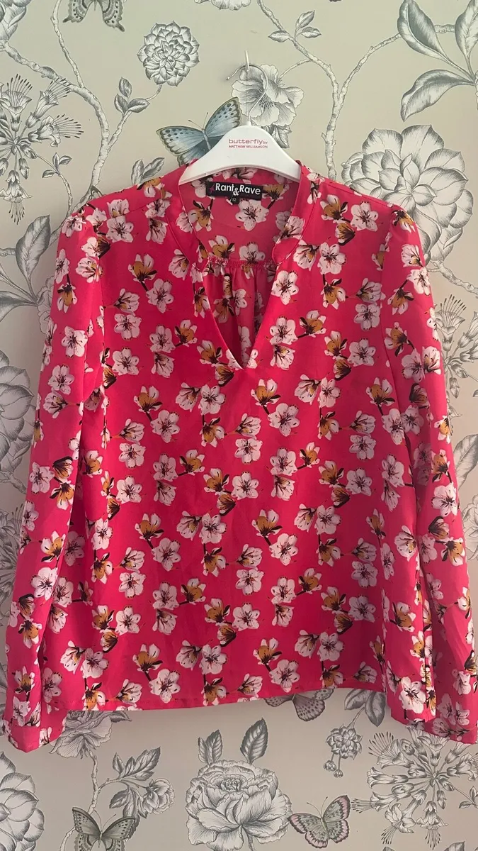 Womens top 12 - Image 1