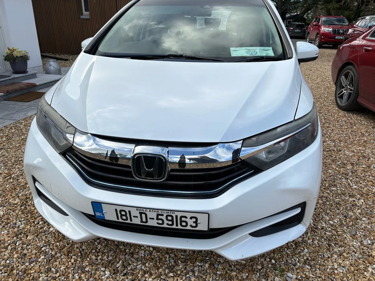 Honda shuttle hybrid auto 181 - Image 1