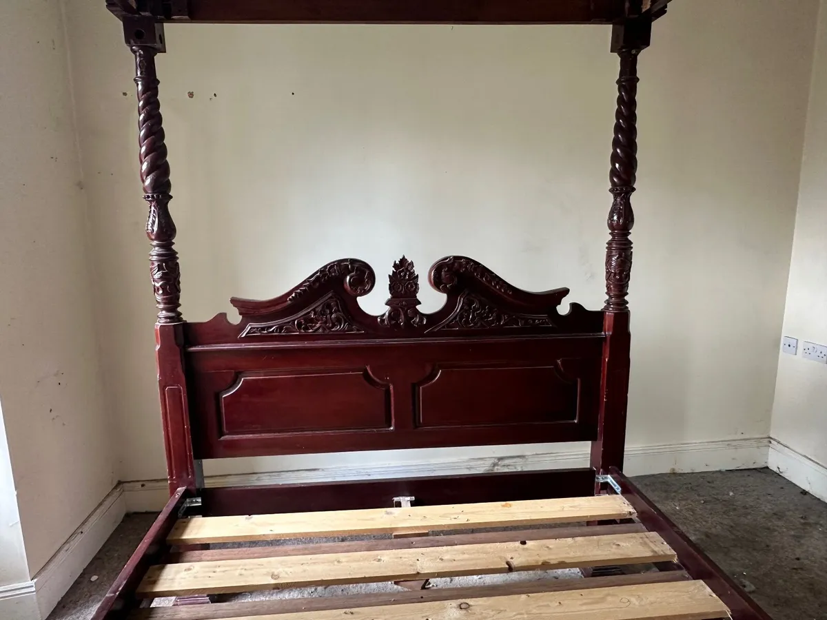Bed frame four poster mahogany - Image 3