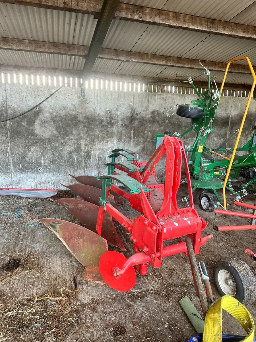 Kverneland 4 furrow Plough - Image 3