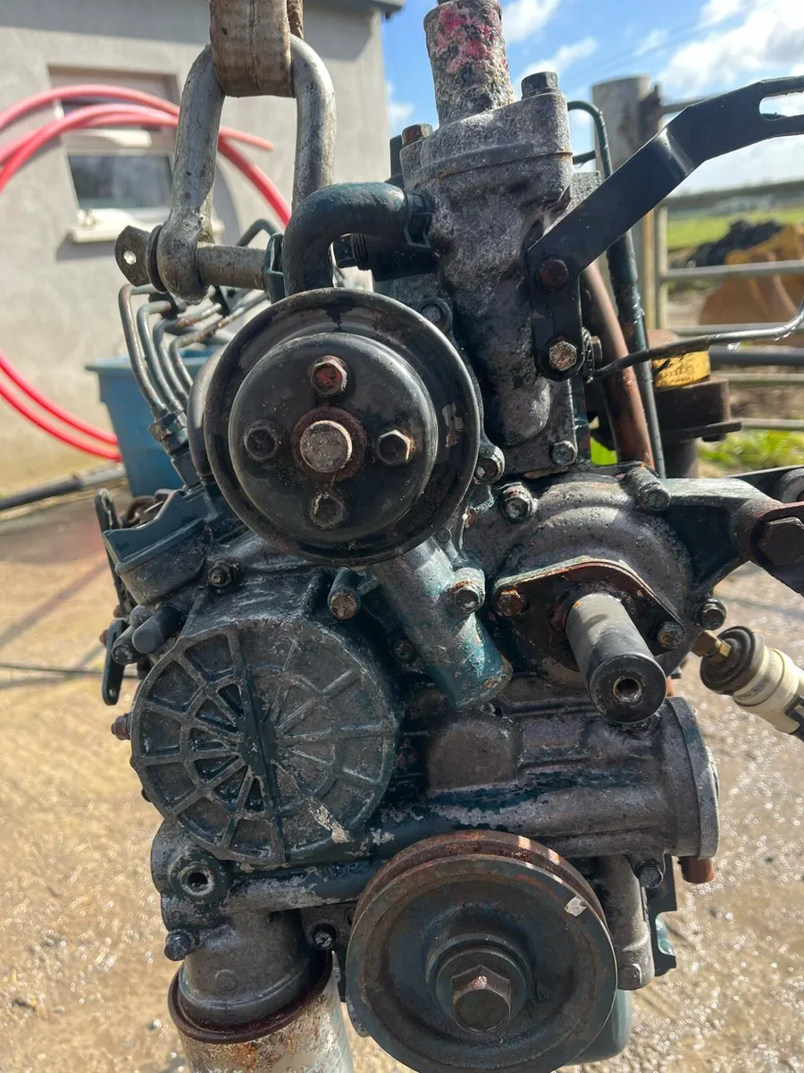 Kubota V1505 4 cylinder Engine - Image 4