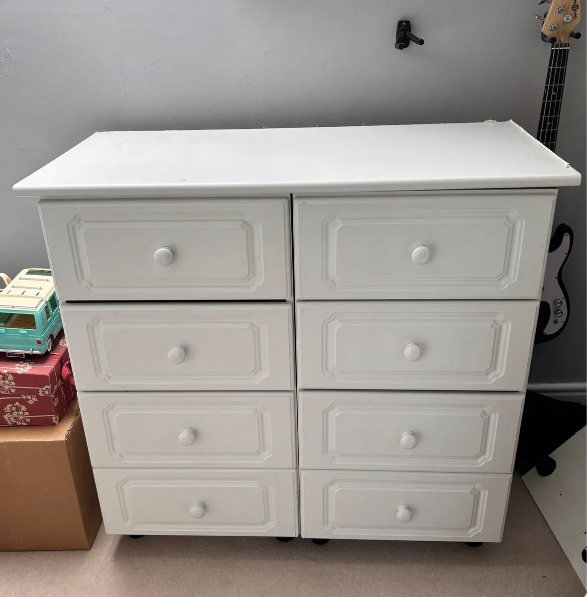 FREE 8 Drawer unit