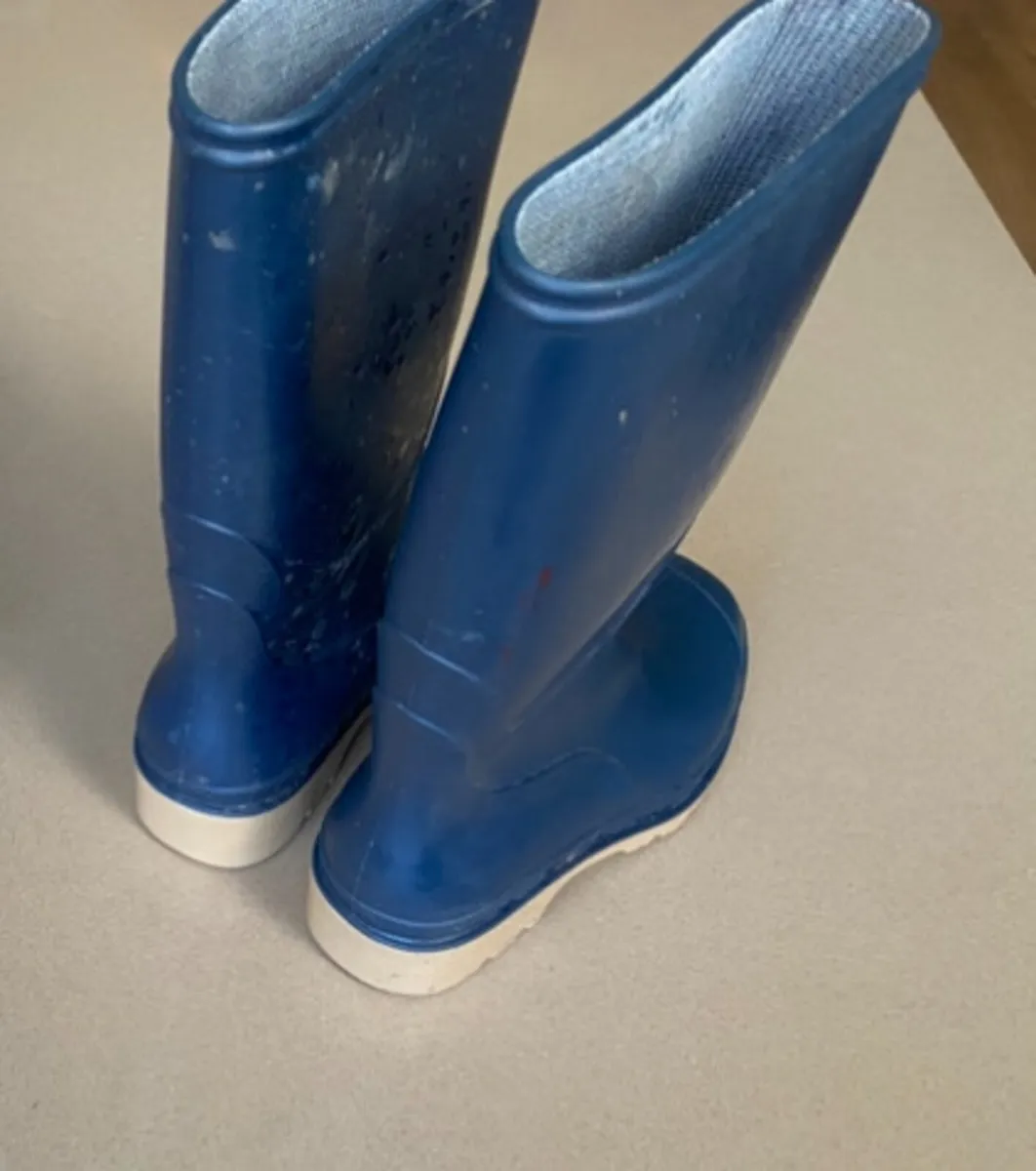 Kids Wellies (size 11) - Image 2