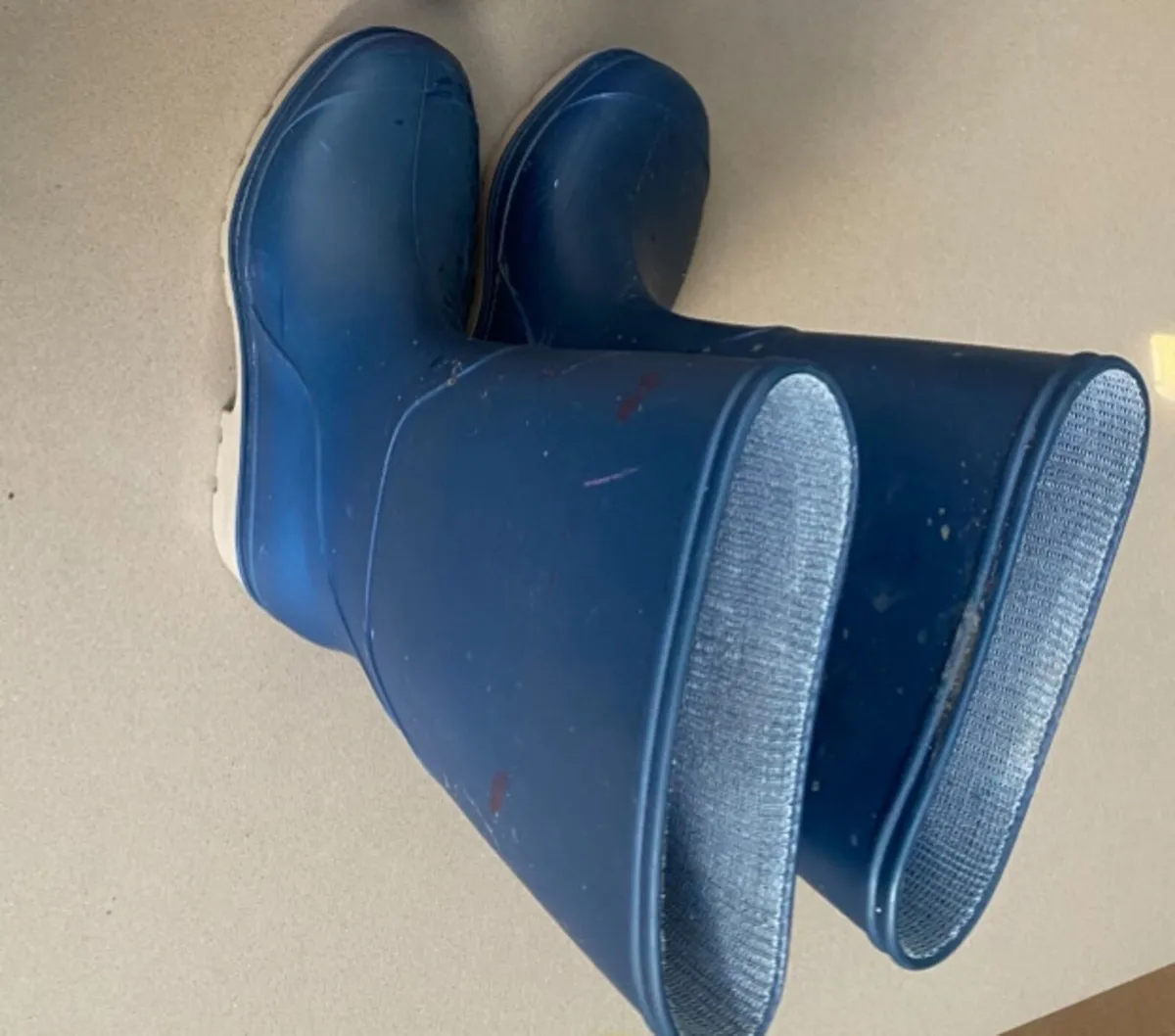 Kids Wellies (size 11) - Image 3