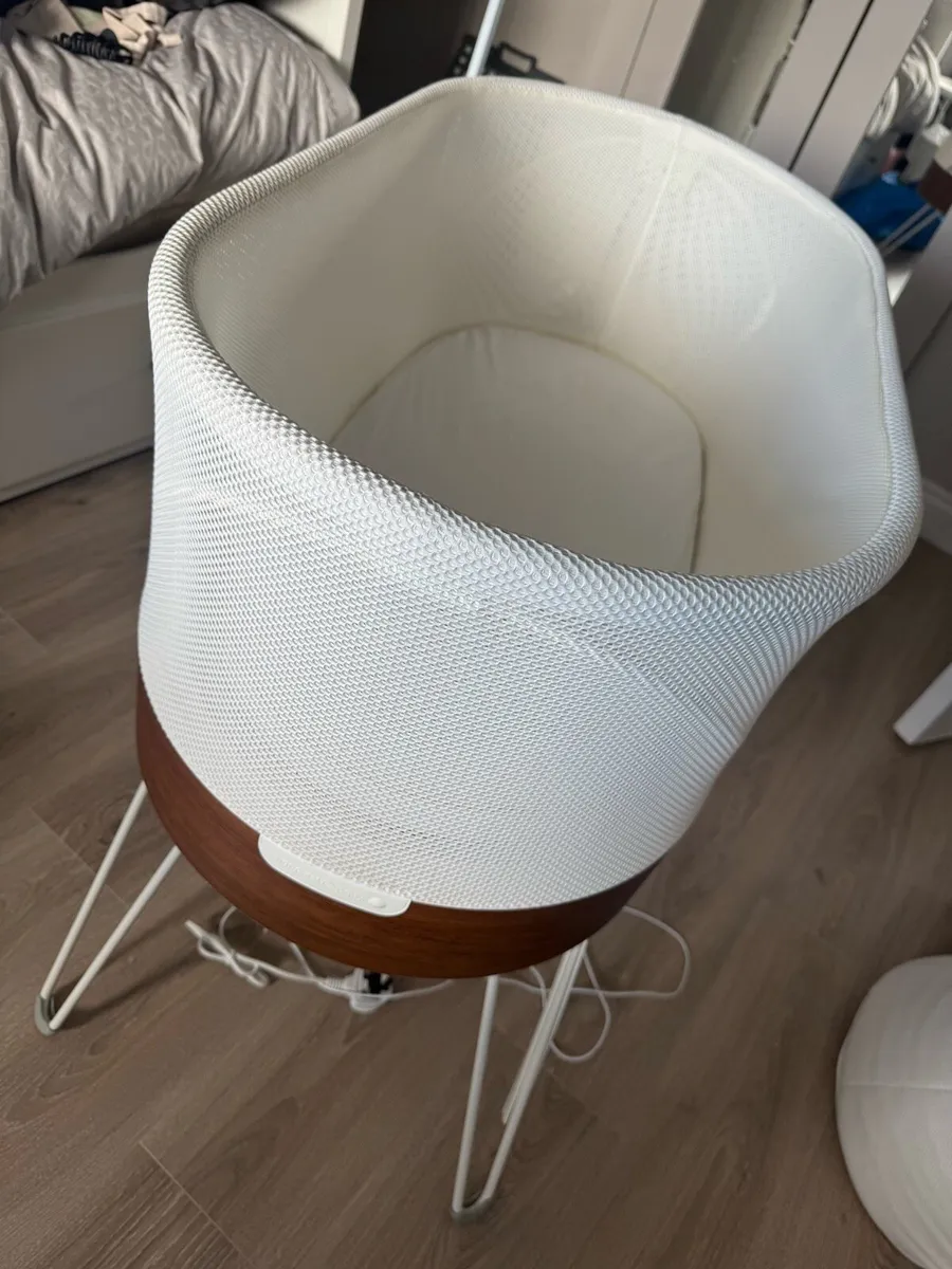 SNOO Smart Sleeper Baby Cot - Image 1