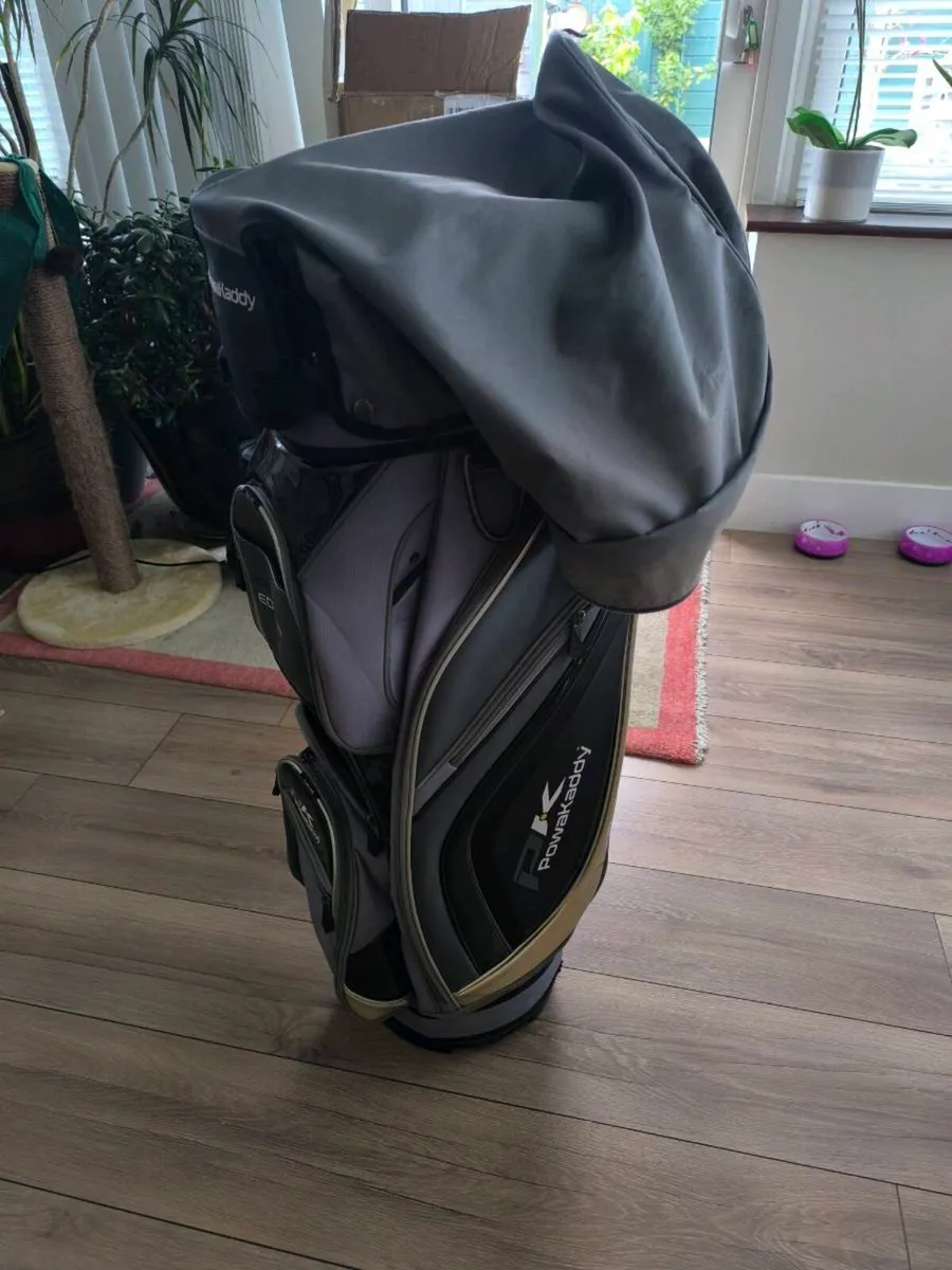 Powakaddy premium edition golf bag - Image 4