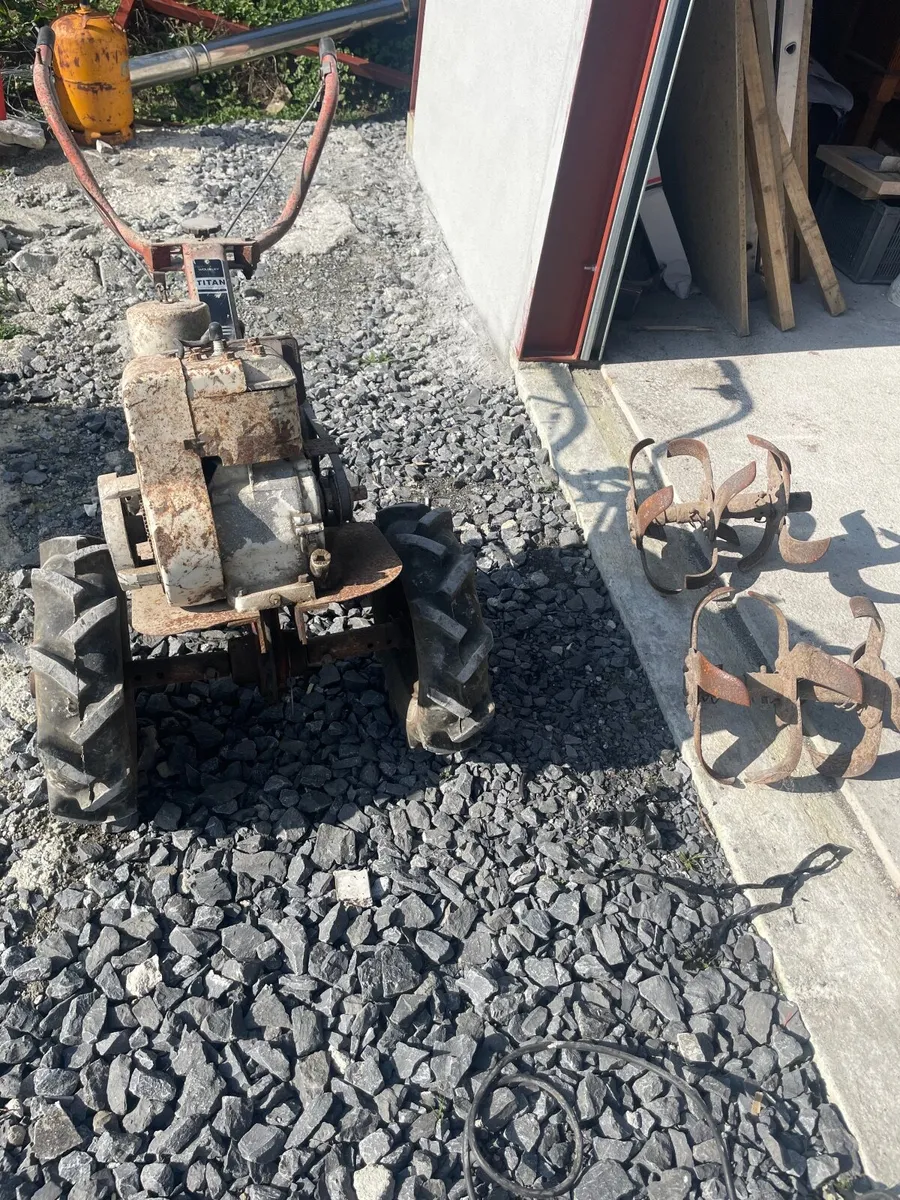 Garden machinery - Image 2