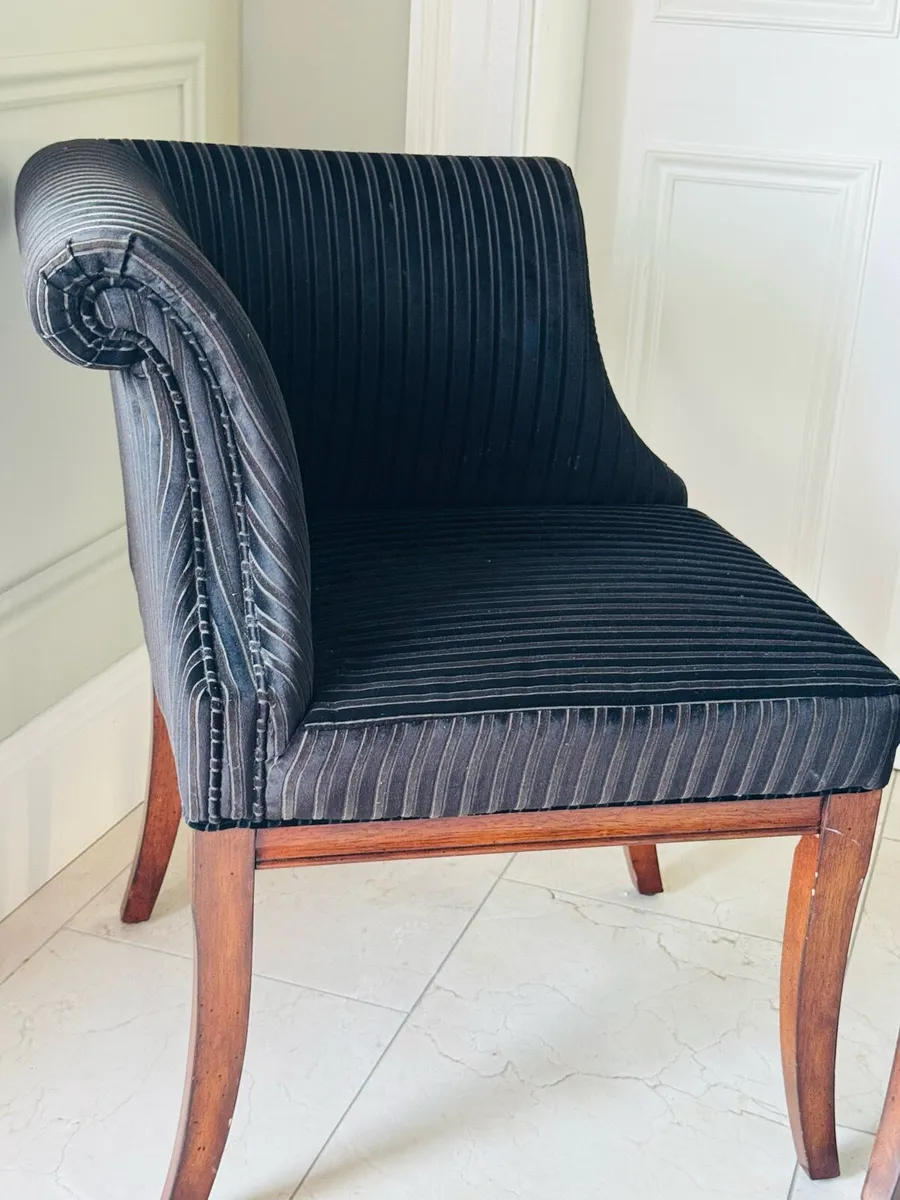Matching Pair Mindy Brownes Corner chairs - Image 3