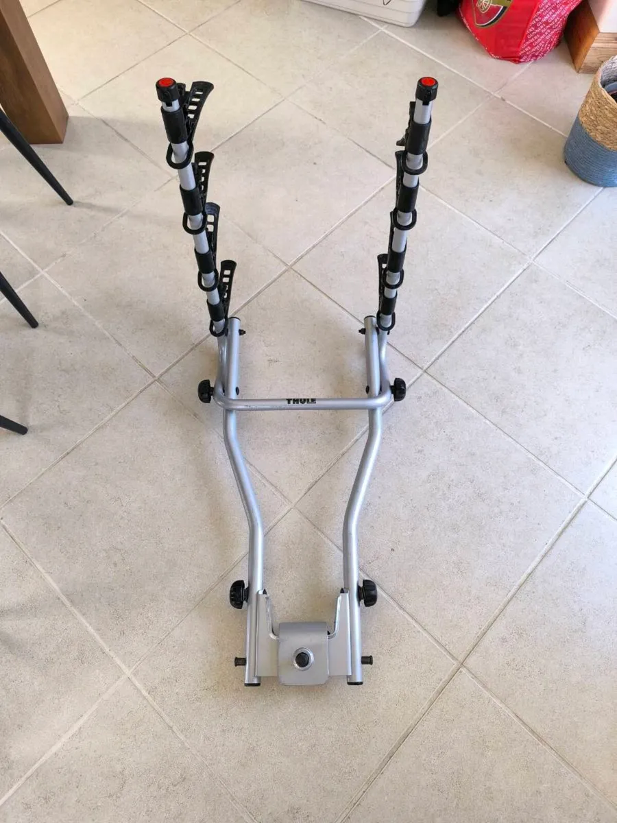 Thule 4 Bike rack (tow bar) - Image 2