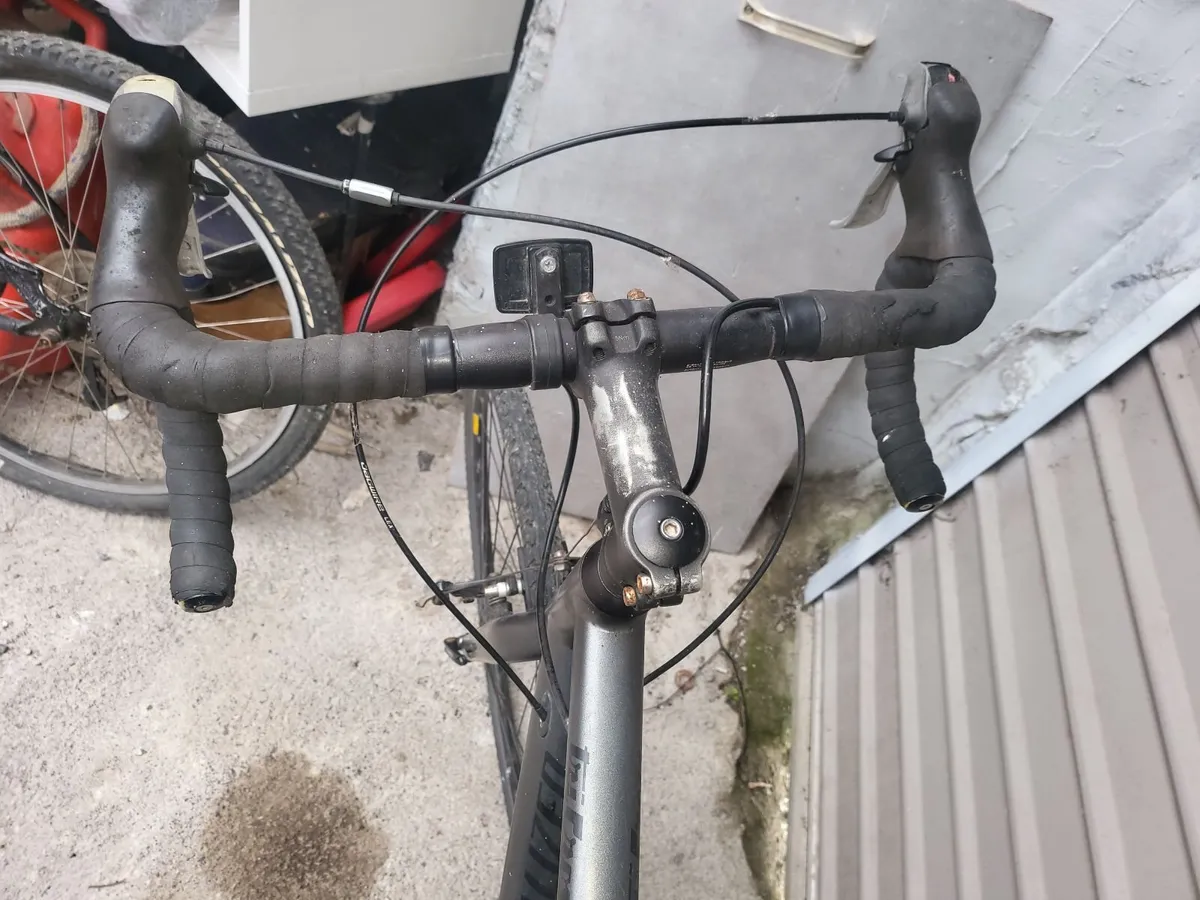 24 speed specialized lightweight racer - Image 3