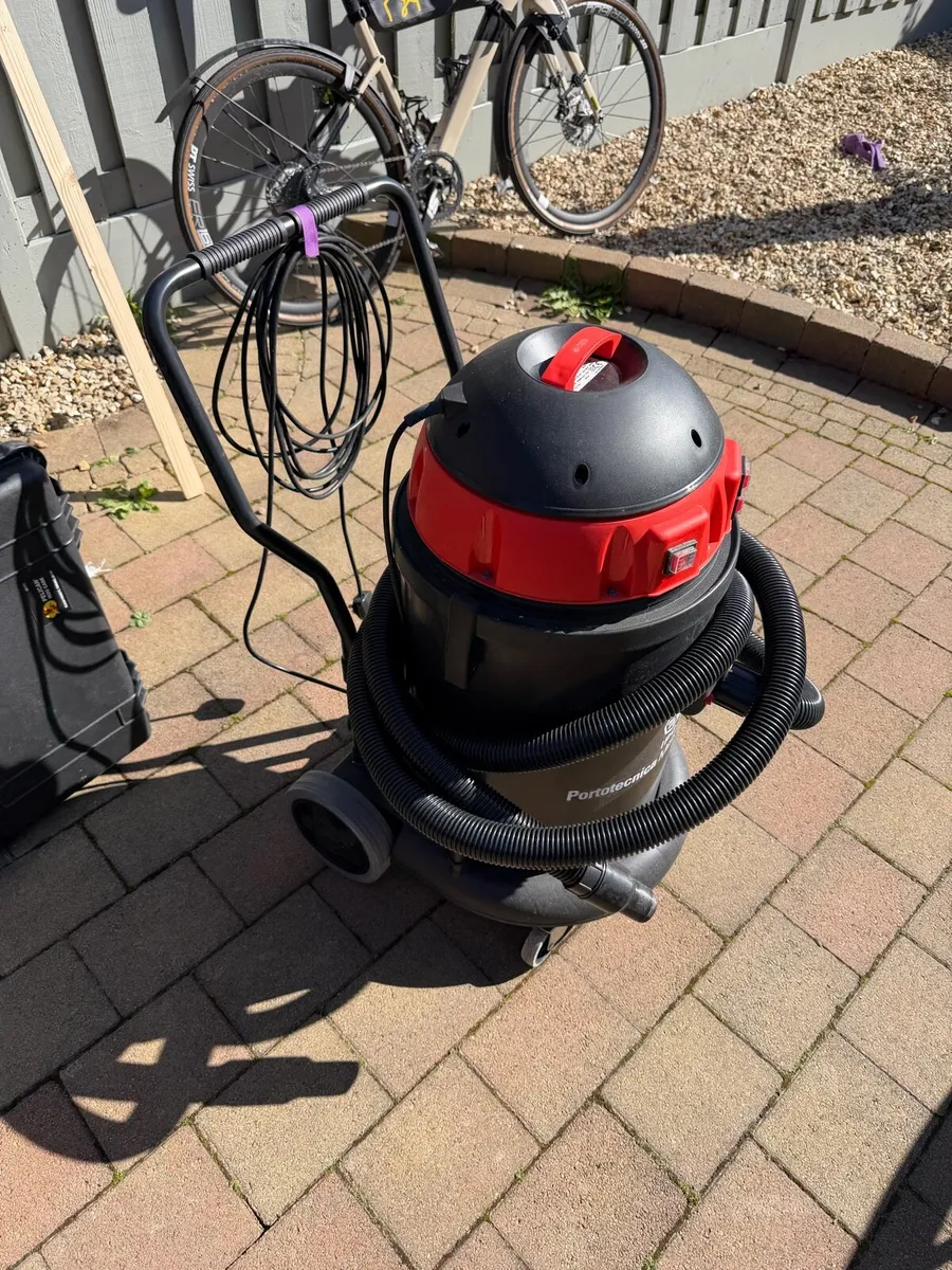 Portotecnica Mirage Wet & Dry Triple Motor Vacuum - Image 1
