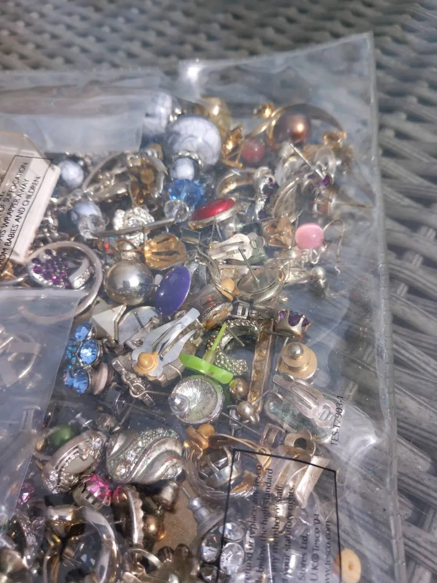 Selection of jewellery, price for lot D18 post 7e - Image 3