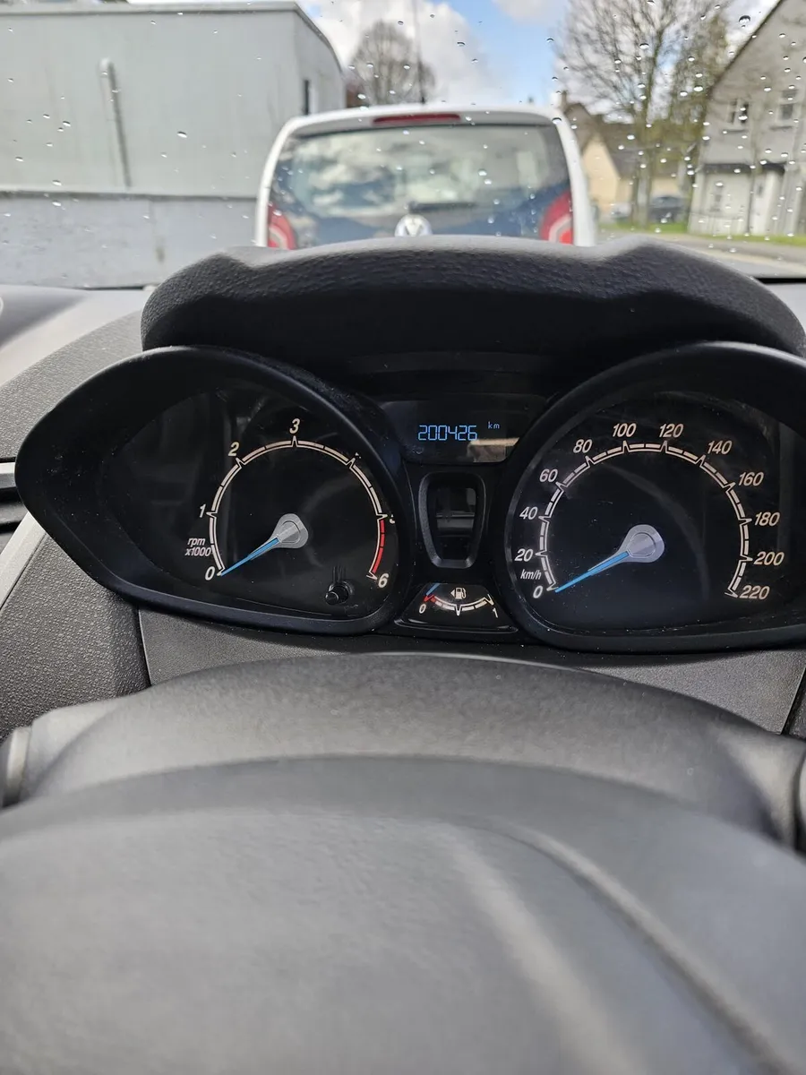 Ford Fiesta 2017 Diesel Doe And Tax - Image 4