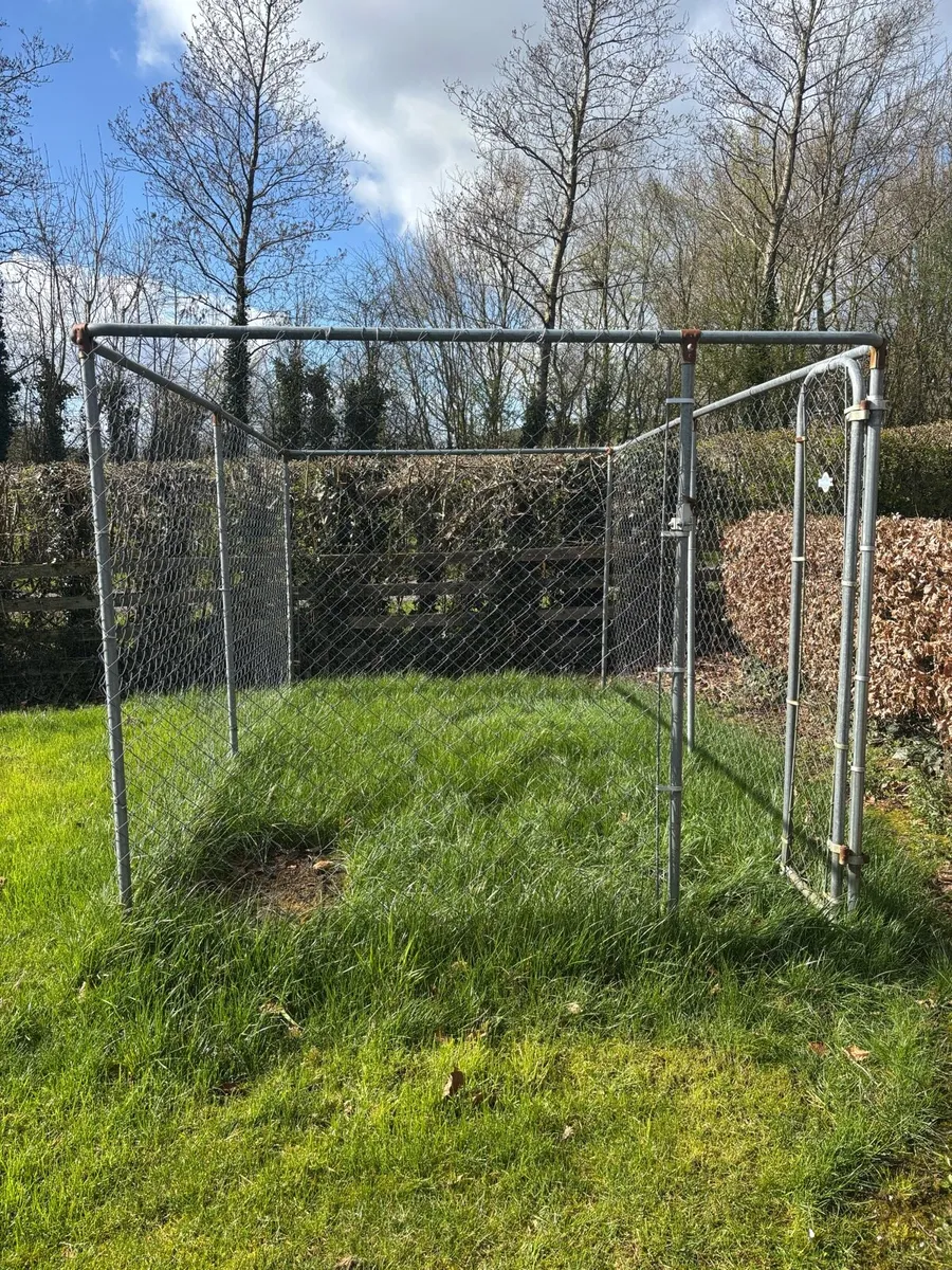 Dog Run/Kennel - Image 2