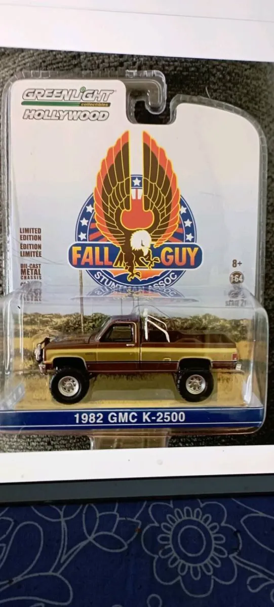 FALL GUY 1982 GREELIGHT GMC  K-2500 WEATHERED 1-64 - Image 1