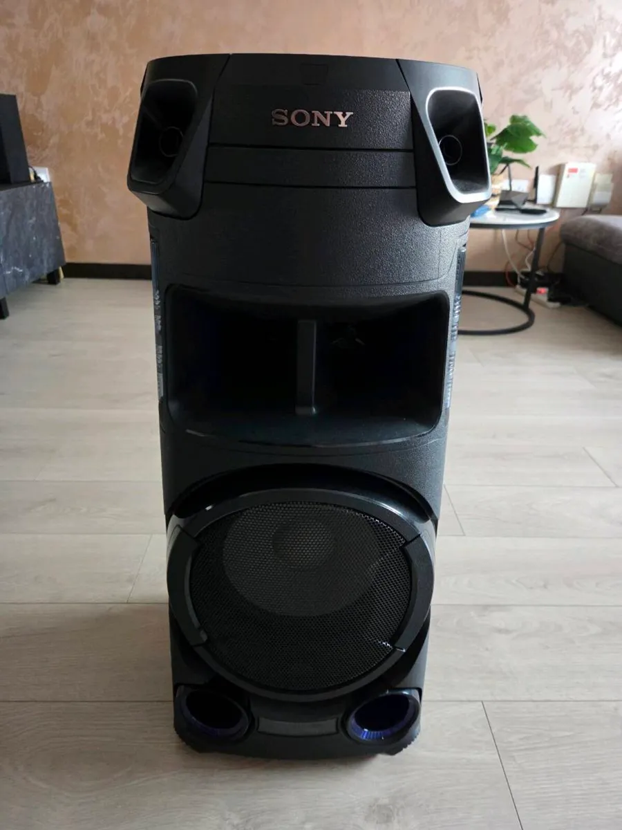 Dublin Navan - Image 1