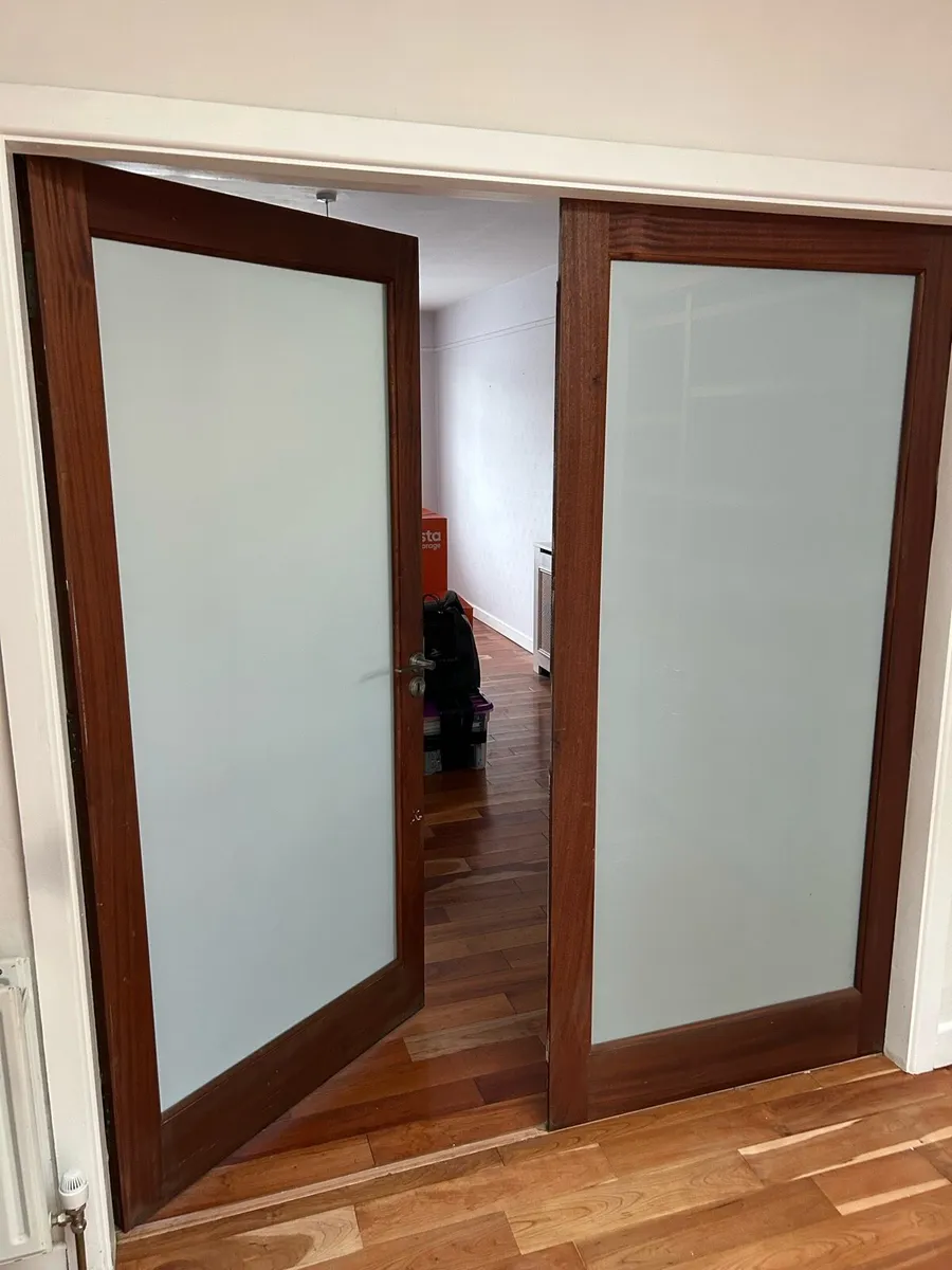 Double frosted glass interior doors - Image 4