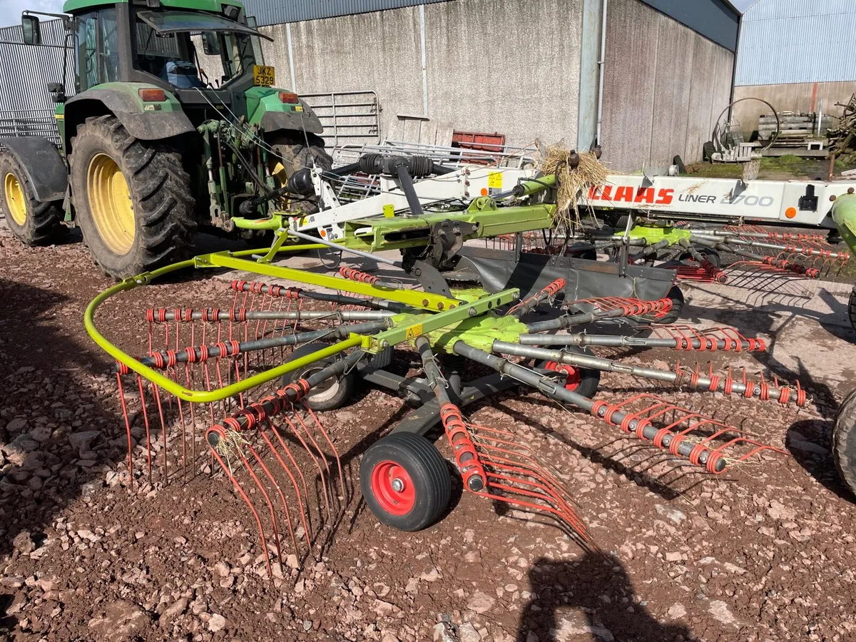 Claas 2700 Rake - Image 1