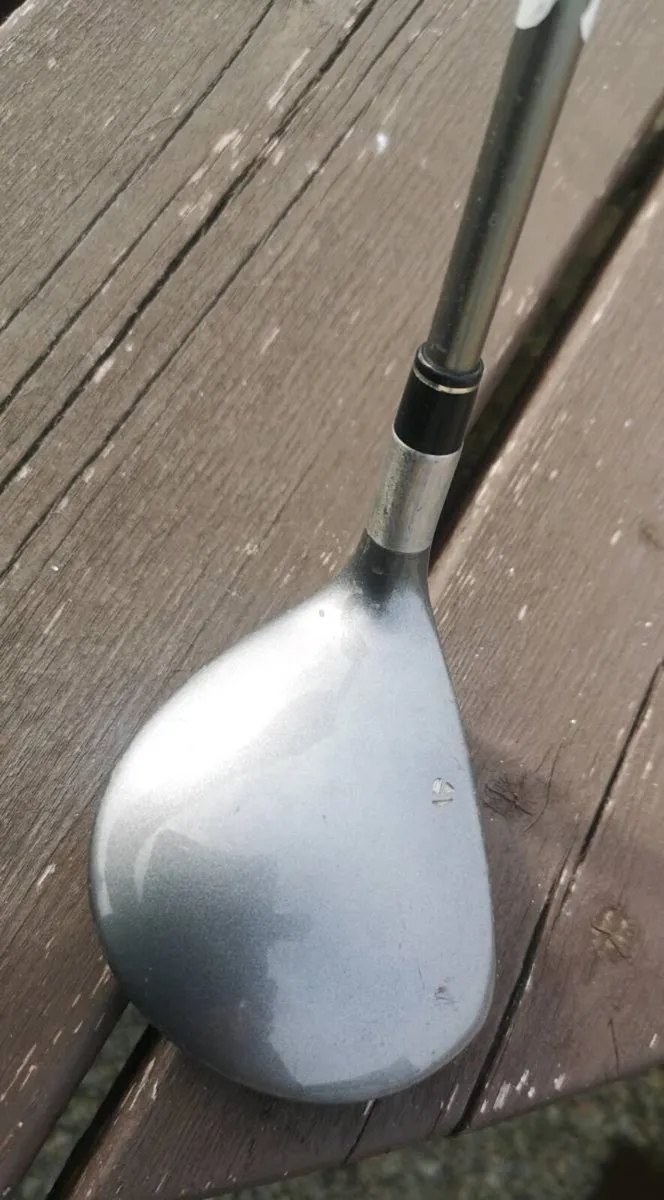 Ladies Taylormade R7 Draw, 3 wood. - Image 2