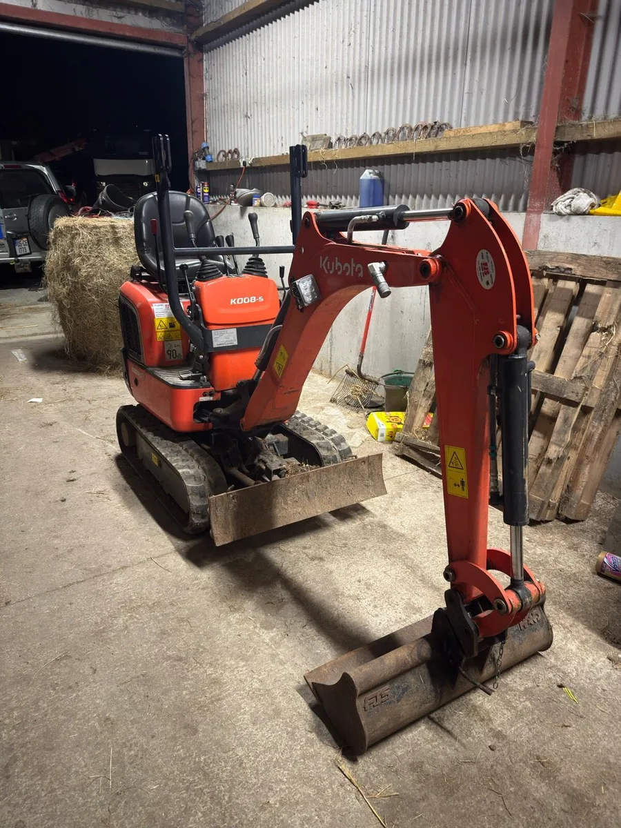 Mini digger - Image 1