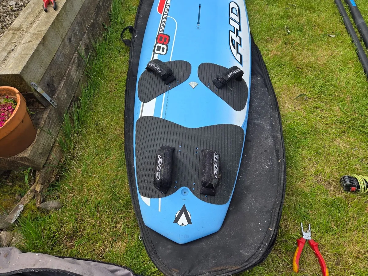 Windsurfer 2 sails boom mast bags - Image 2