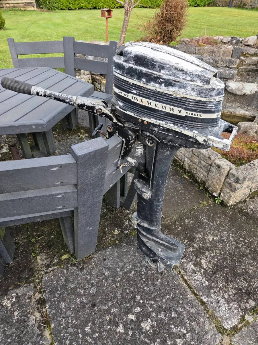 Mercury outboard - Image 1