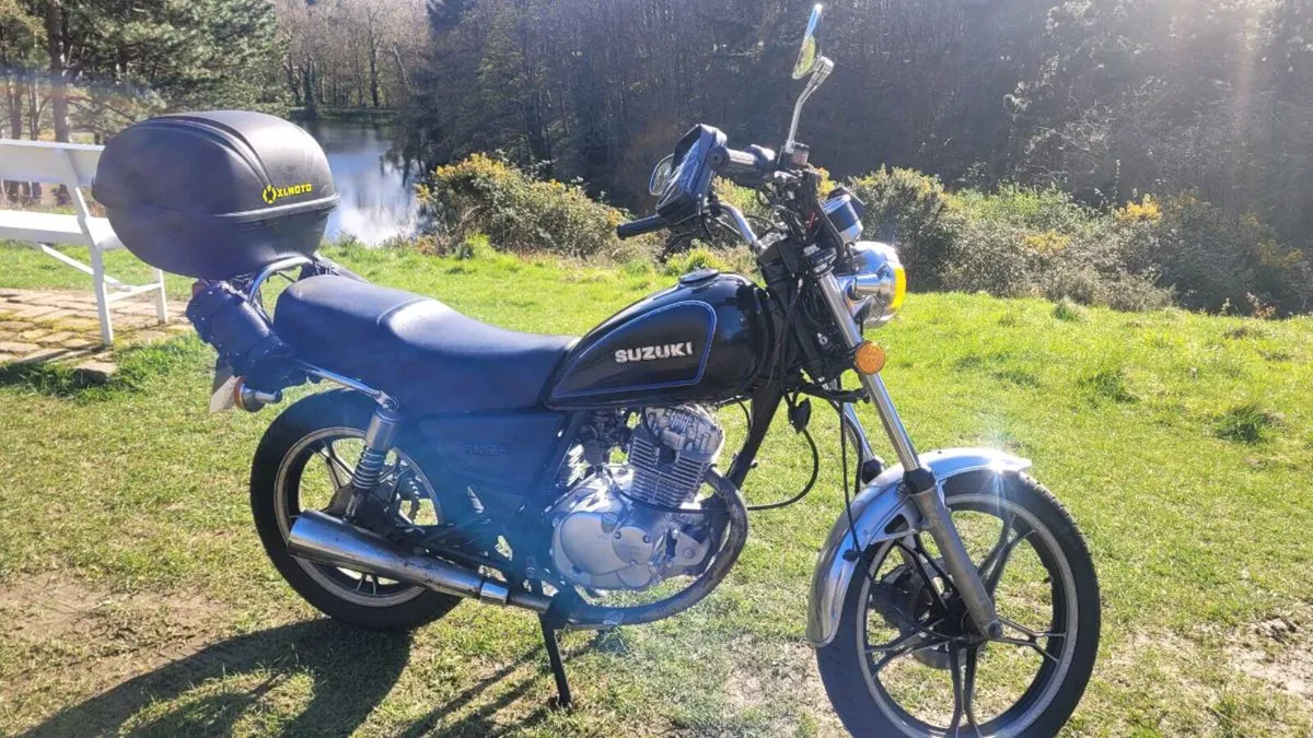 Suzuki GN 125 2003 - Image 2