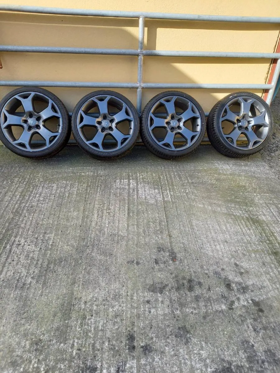 Vauxhall or Opel Astra OPC or Zafira OPC 19" Snowf - Image 1