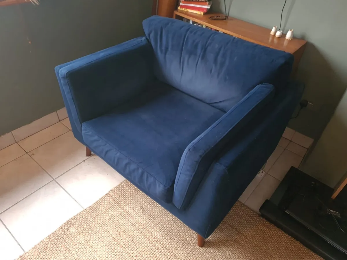 Navy Velvet Armchair - Image 2