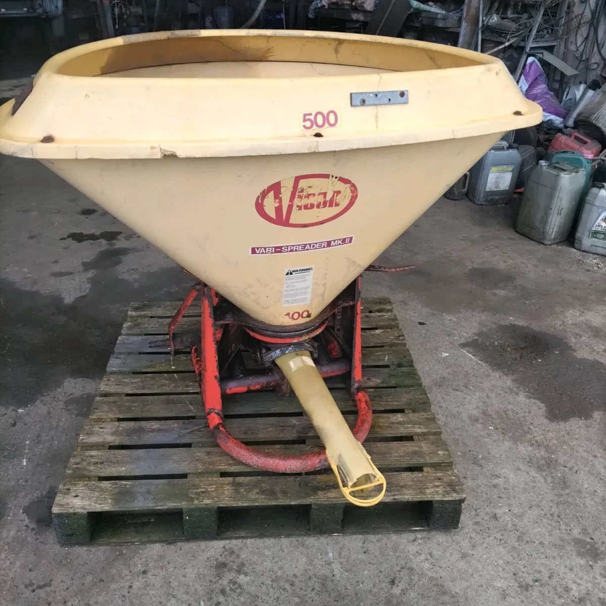 Vicon fertiliser sower 7 bag - Image 2