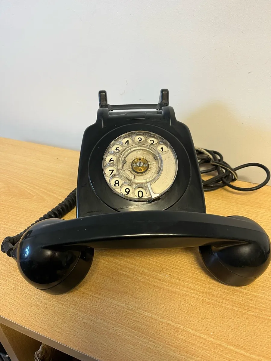 Two Vintage  phones - Image 2